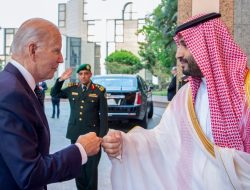 Biden Evaluasi Kembali Hubungan AS dengan Saudi di tengah Pemangkasan Produksi Minyak