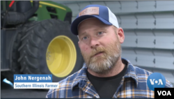 John Nergenah, petani bagian selatan Illinois. (VOA Video/Kane Farabaugh)